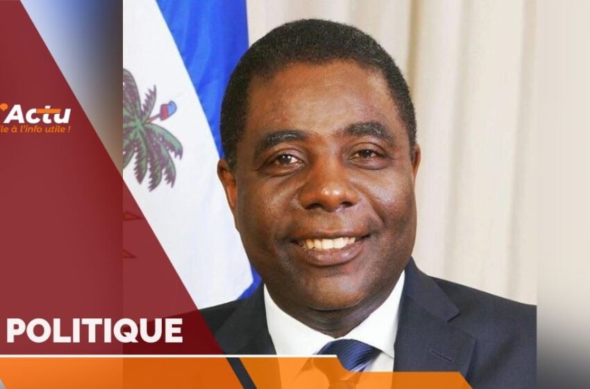  Hormis le projet de la nouvelle constitution, le Comité de pilotage de la conférence nationale travaille sur un projet de société